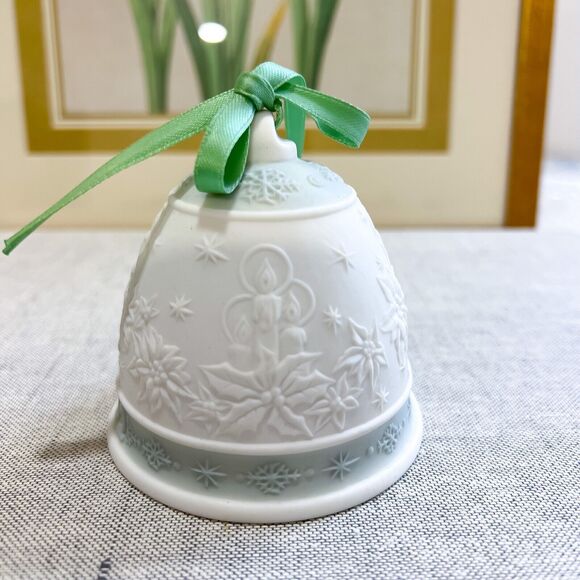 Vintage Lladro 1992 Green Christmas Bell Ornament Decor Porcelain Spain With BOX - Picture 5 of 7